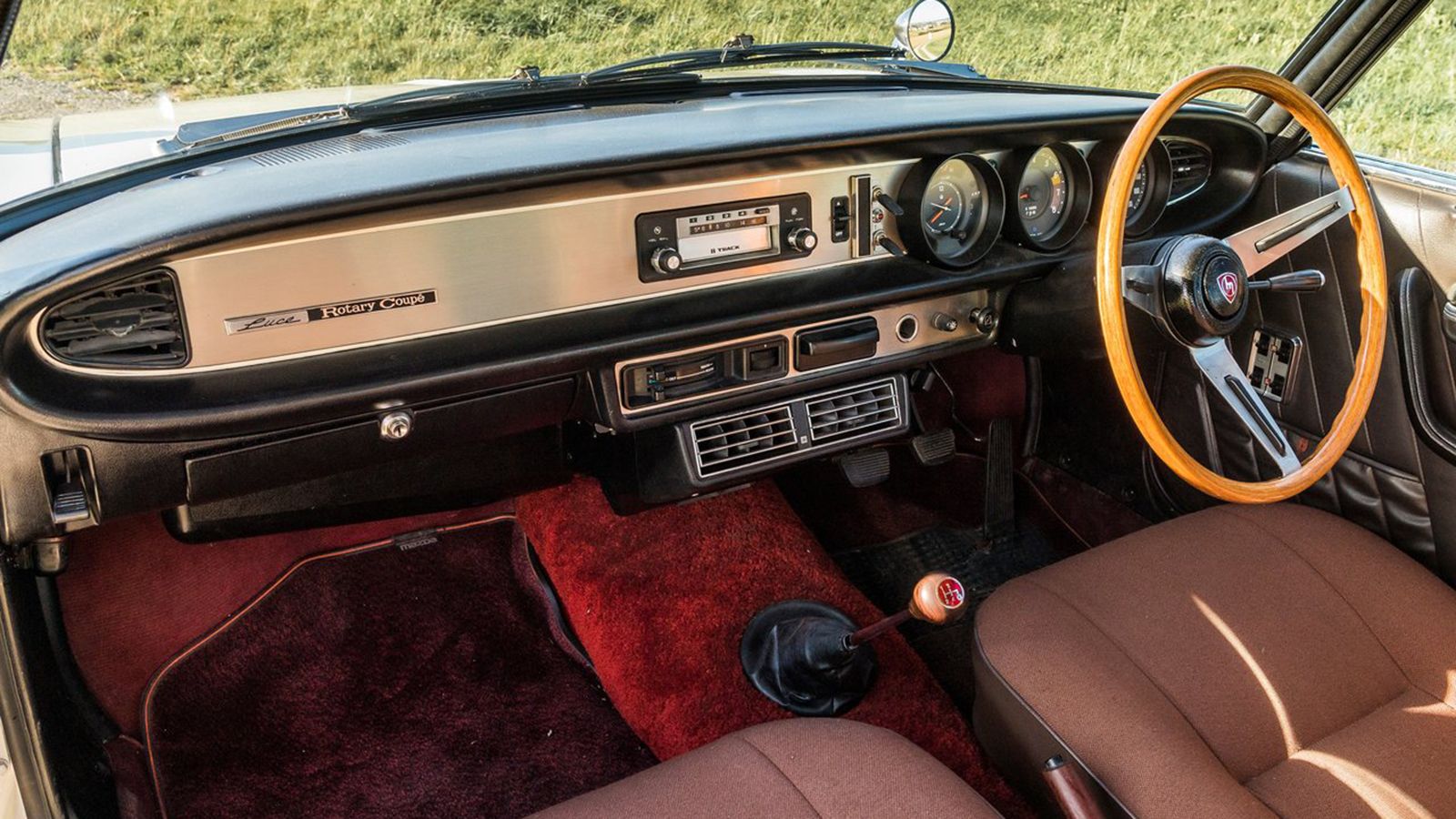 Η πρώτη ηλεκτρική Ferrari έχει όνομα παλιού Mazda! 